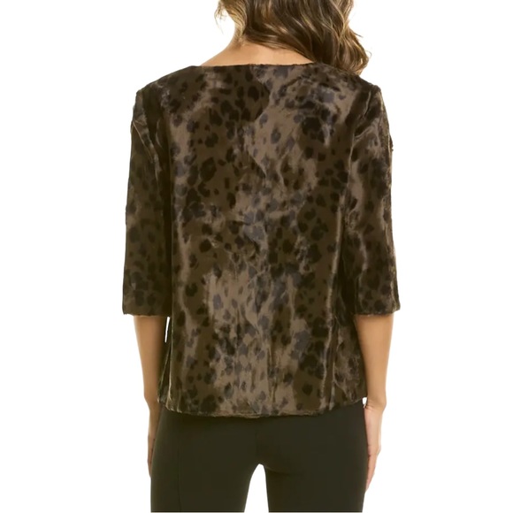Trina Turk Women’s Small Faux Fur Leopard Animal Print V-Neck Coquette Top - Picture 2 of 13